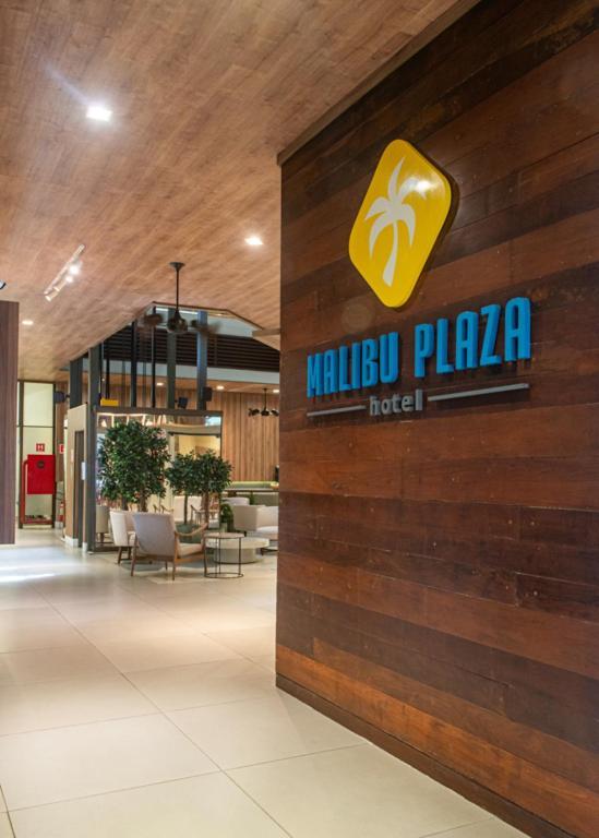 Malibu Plaza Hotel Lauro de Freitas Exterior photo